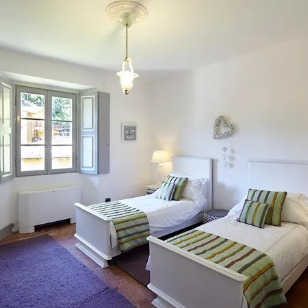 Βίλα Sleeps 11 With Pool Air Con And Wifi