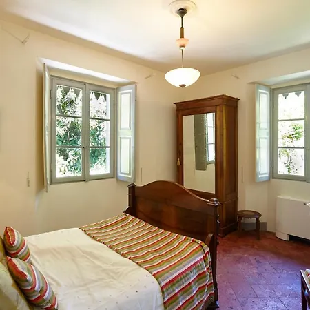 Βίλα Sleeps 11 With Pool Air Con And Wifi *