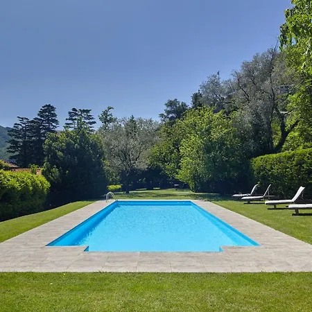 Βίλα Sleeps 11 With Pool Air Con And Wifi